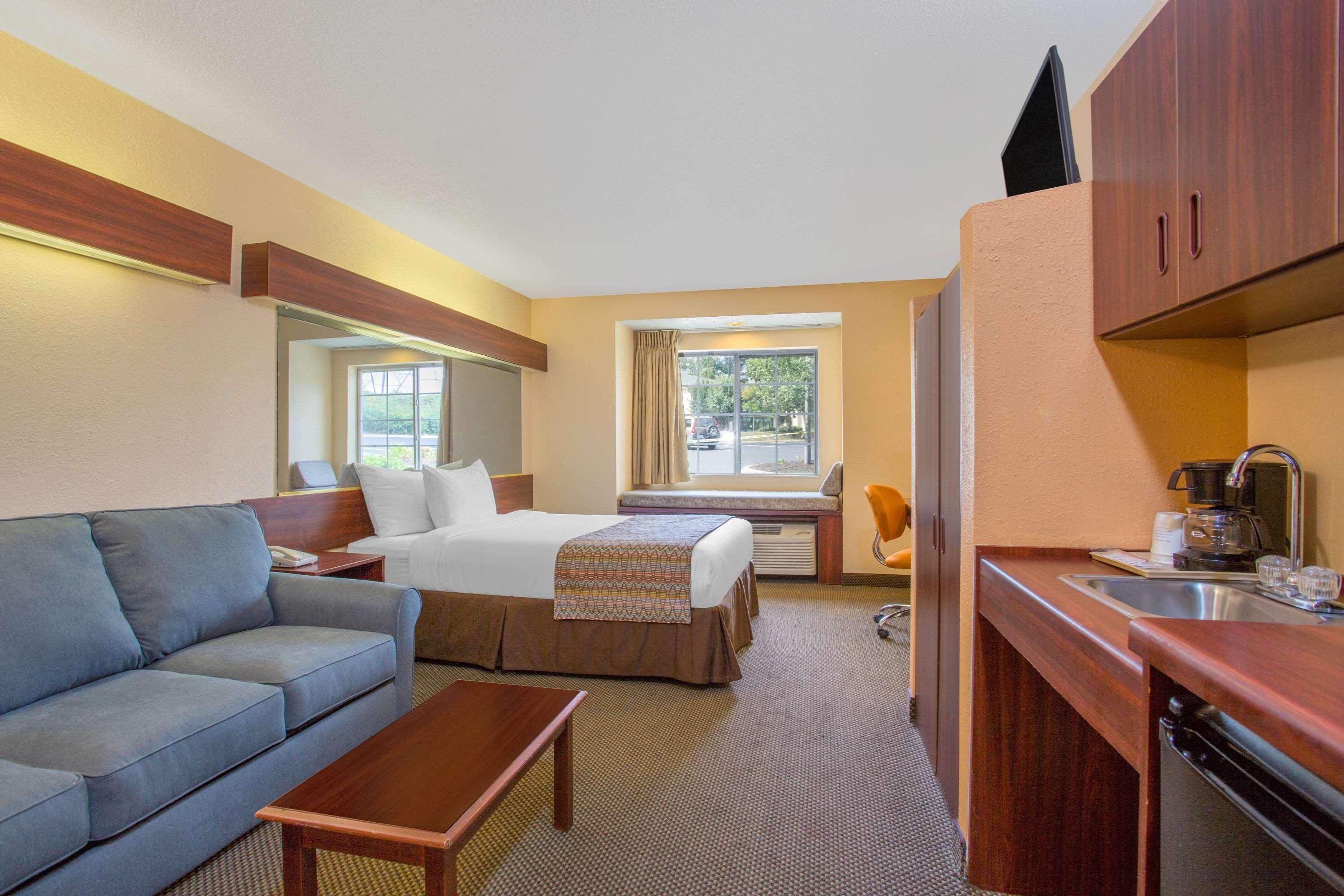 Microtel Inn & Suites By Wyndham Kannapolis/Concord Exterior foto